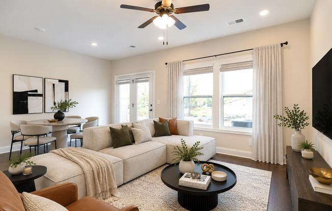 3 beds, 2.5 baths, 1,407 sqft, $2,200, Unit 8213