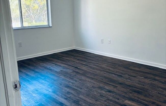 3 beds, 2 baths, 1,700 sqft, $3,050, Unit 08-203