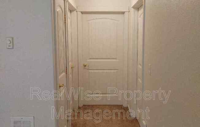 2 beds, 2 baths, 1,047 sqft, $1,625