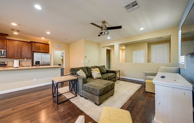 Single-Story Living with Modern Finishes – Available Furnished or Unfurnished