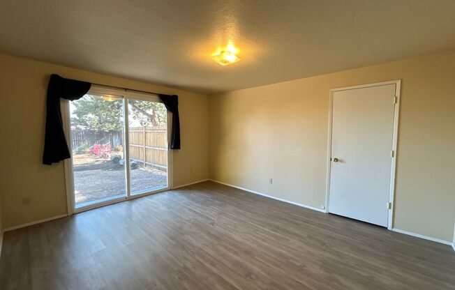 2 beds, 1 bath, $2,045