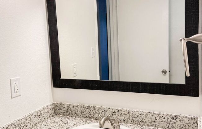 2 beds, 1 bath, 900 sqft, $1,650, Unit 218