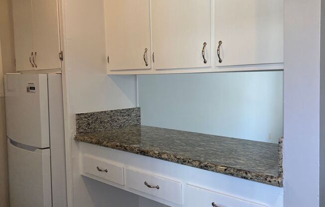 1 bed, 1 bath, 541 sqft, $1,645, Unit 1948-312