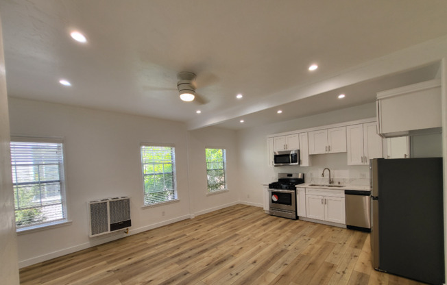 1 bed, 1 bath, $1,995, Unit 9