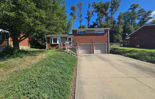 Beautiful 3 Bedroom Home - Garden City