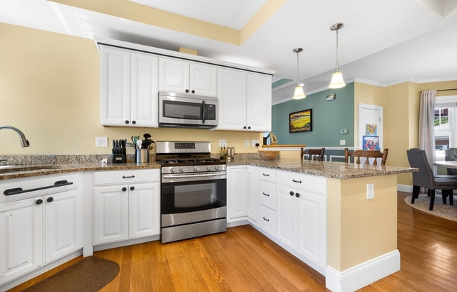 12 REVERE PL
