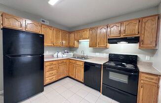 2 beds, 1 bath, 850 sqft, $1,295, Unit Sharp Lane-30