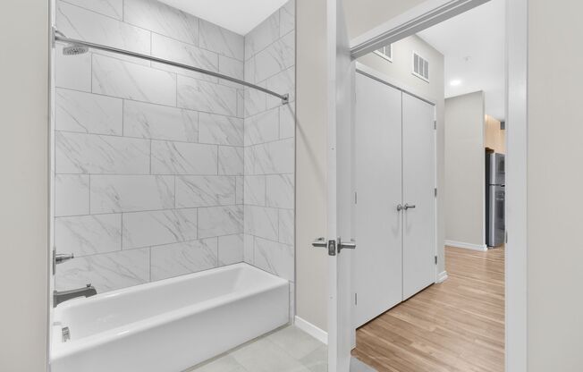1 bed, 1 bath, 614 sqft, $2,240, Unit 314