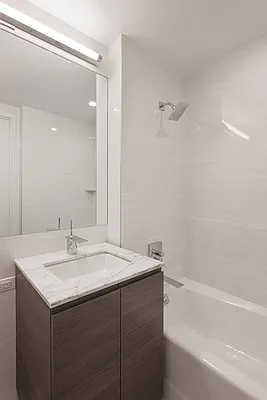 Studio, 1 bath, $4,000, Unit 24G