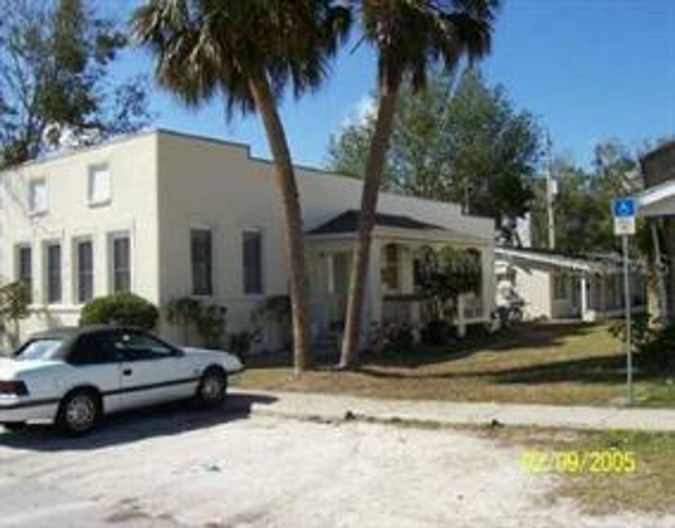 1 Bedroom 1 Bath Quadraplex For rent at 910 Florida Avenue #D St. Cloud FL 34769