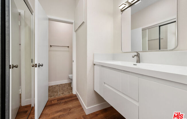 Studio, 1 bath, 407 sqft, $2,600, Unit 225