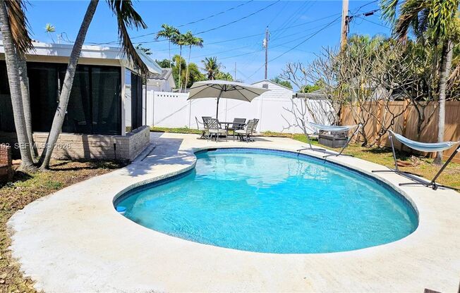 4360 NE 13TH AVE OAKLAND PARK, FL 33334