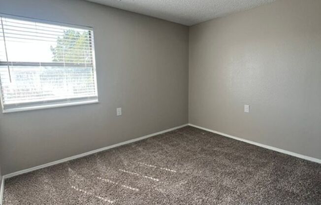 2 beds, 2 baths, 966 sqft, $1,100, Unit 1012