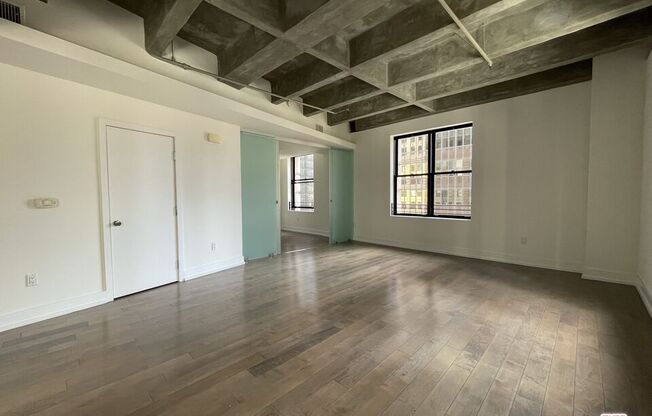 1 bed, 1 bath, 805 sqft, $2,866, Unit 907