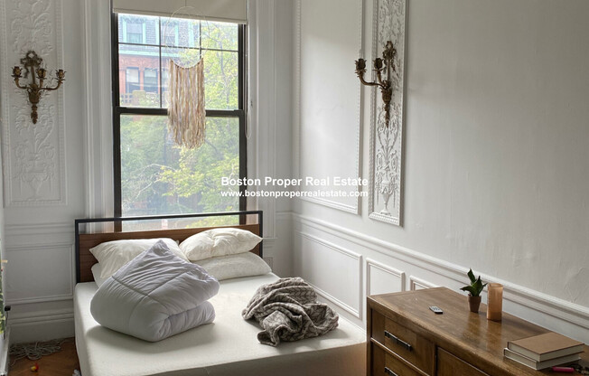 464 Beacon St 2F