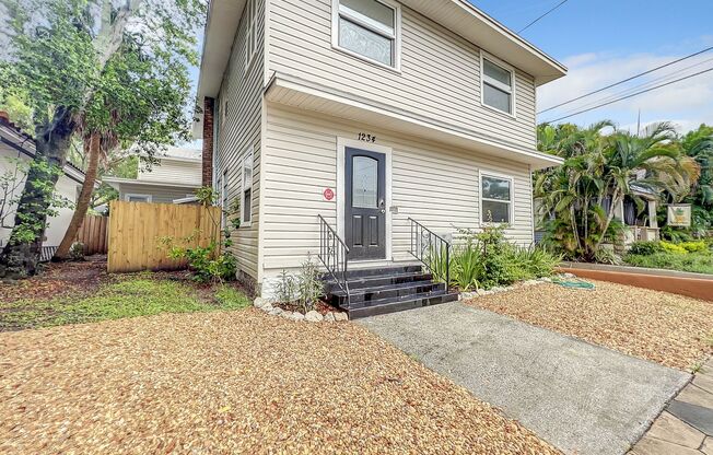 6 Plex in Old Northeast