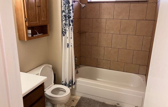 2 beds, 2 baths, $2,000