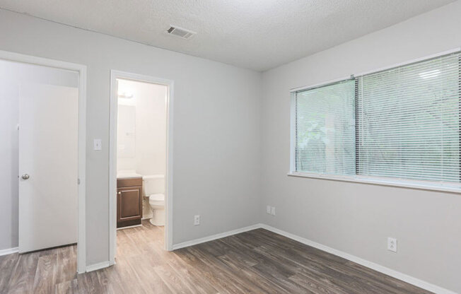 The element 4411, GA Apartment Bedroom with a view