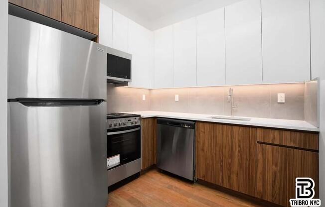 1493 DEKALB AVE
