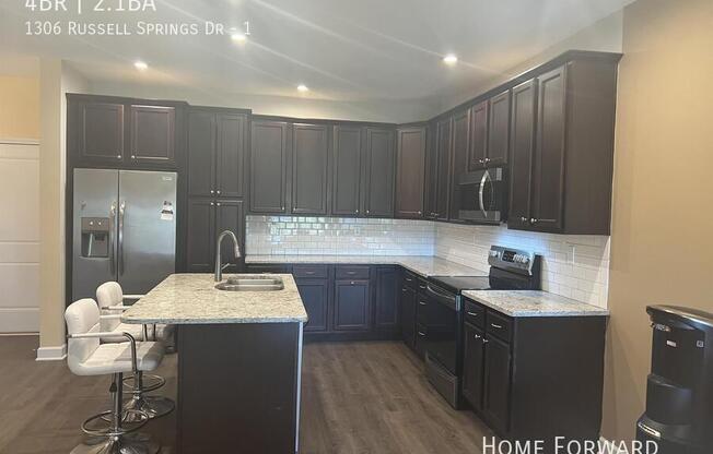 1306 RUSSELL SPG DR