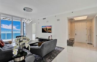 3 beds, 3.5 baths, $12,050, Unit # 1604