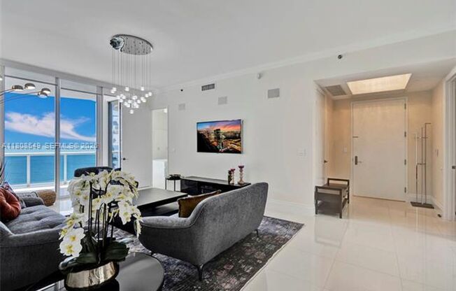 16001 Collins Ave cu-1604, Sunny Isles Beach, FL 33160