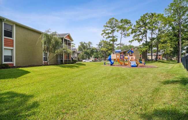 Exterior of Latigo 27