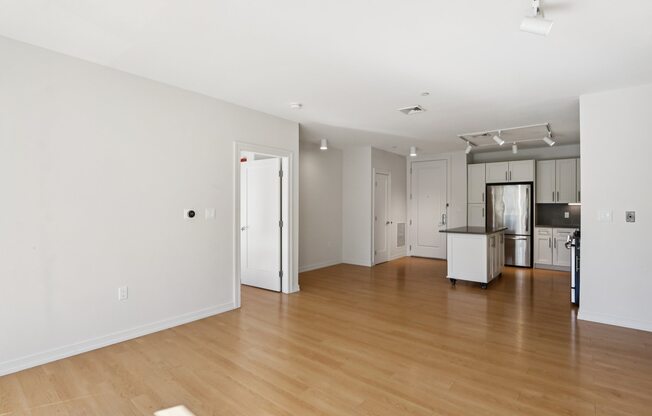 Unfurnished living room at Park77 Apartments, Cambridge, MA