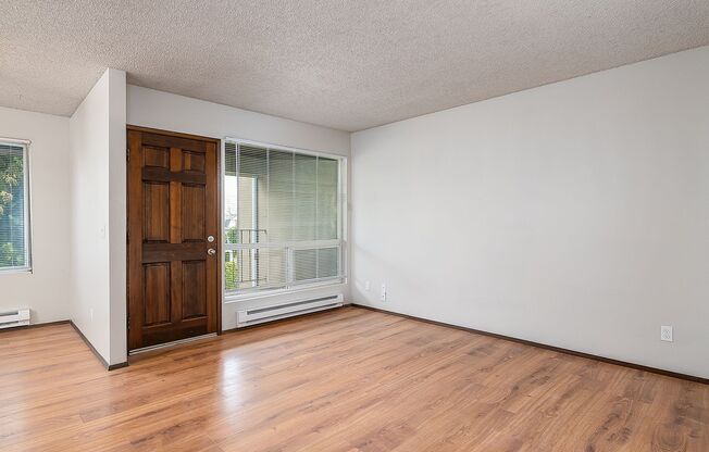 1 bed, 1 bath, $1,600, Unit 2