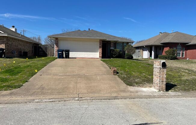 MAY PRE-LEASE!!!!  Adorable 3 Bedroom Home in Westfield