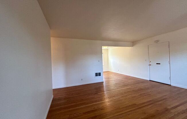 3904-4014 SE Cesar E. Chavez Blvd.