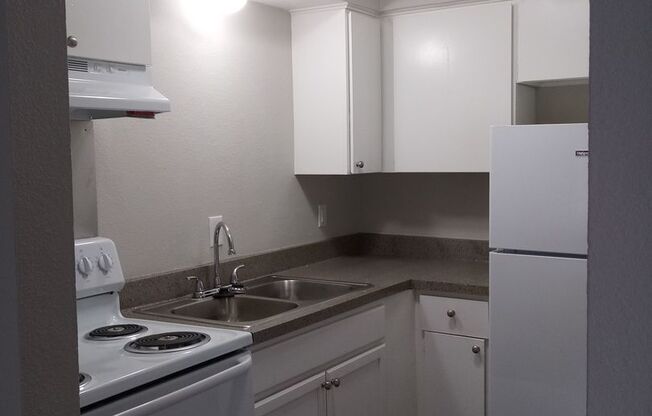 Spanish Crest Apartments