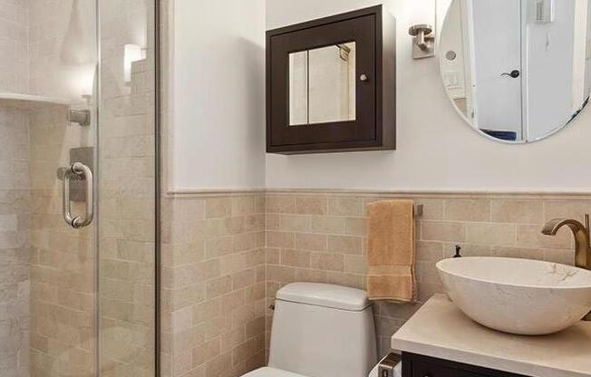 1 bed, 2 baths, 838 sqft, $5,995, Unit 19-B