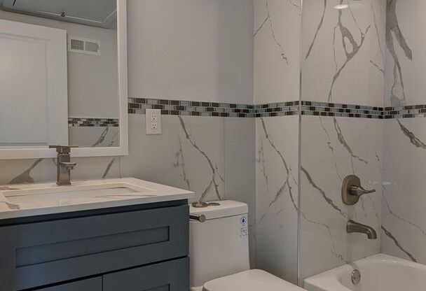 Studio, 1 bath, 405 sqft, $1,000, Unit 1