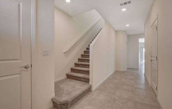 NEWLY HOME FOR RENT - 5 BEDS, 3 Baths, 2 Car Garage