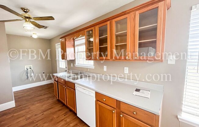 3 beds, 2 baths, $1,795