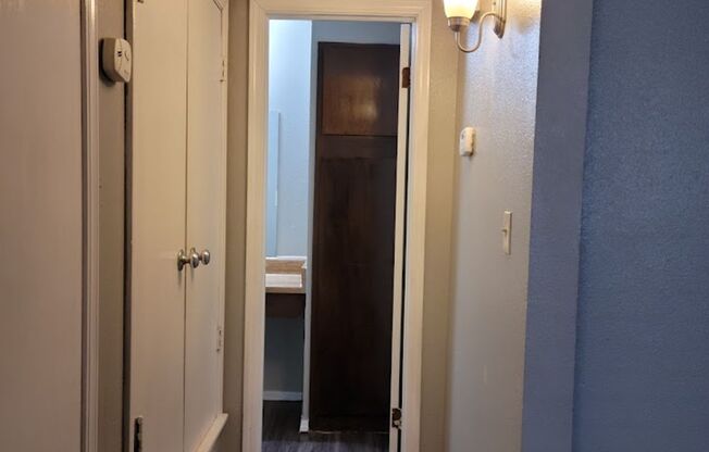 1 bed, 1 bath, 600 sqft, $699, Unit 104