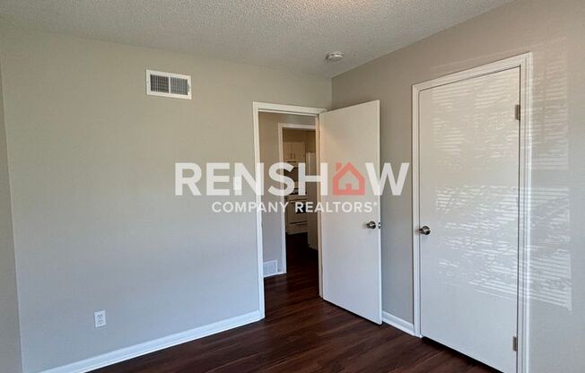 3 beds, 1 bath, $995