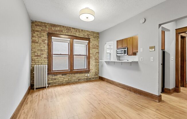 Studio, 1 bath, 339 sqft, $700, Unit 124