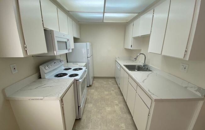 Shadow Creek Apartments