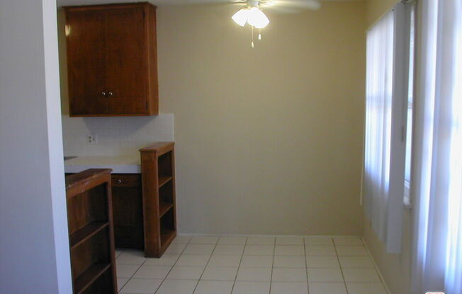 1 bed, 1 bath, 800 sqft, $1,750, Unit 5