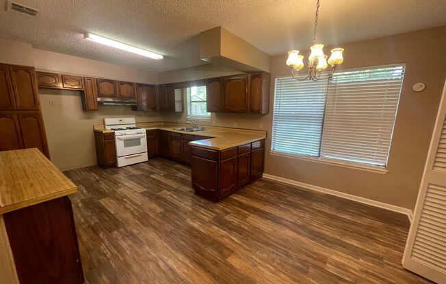 1 bed, 1 bath, $795