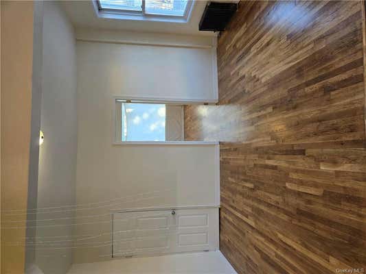 3 beds, 1 bath, 800 sqft, $3,500, Unit 1ST FLOOR