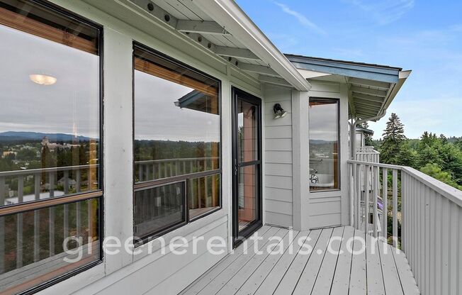 2 BD / 2 BA Olympia Condo with Spectacular Views