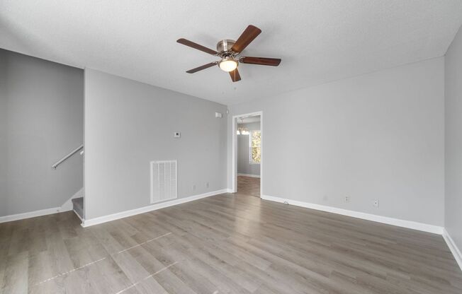 911 Van Buren Avenue, Oak Grove, KY 42262