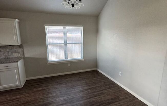 3 beds, 2 baths, $2,195