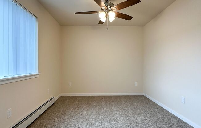 3 beds, 2 baths, 1,186 sqft, $1,385, Unit FL 5859-19