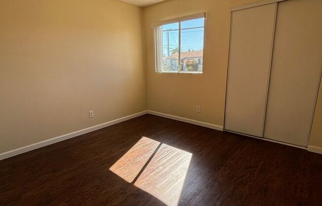 3 beds, 2 baths, 1,050 sqft, $2,775, Unit 2573-08