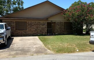 404 Jordan Ln.