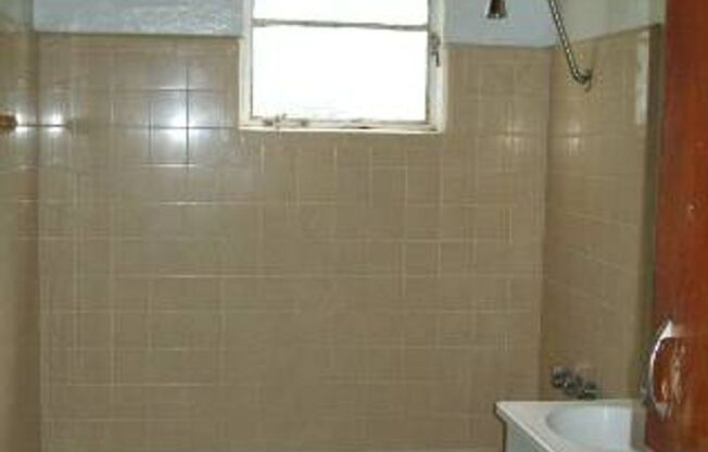 Cozy 2 Bedroom Home in Central Tempe